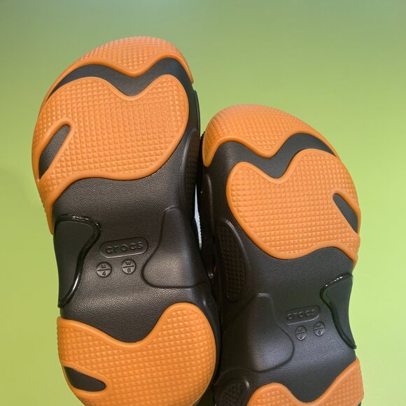 Crocs Bubble Crush Clogs - Women's Size 6 NEW - Picture 5 of 8